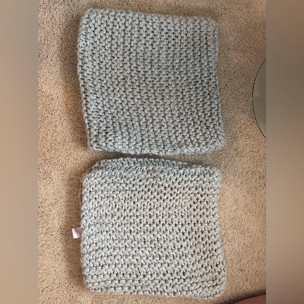 Anthropologie knit pillow covers with zipper closure. Set of 2. 18x18. Blue.